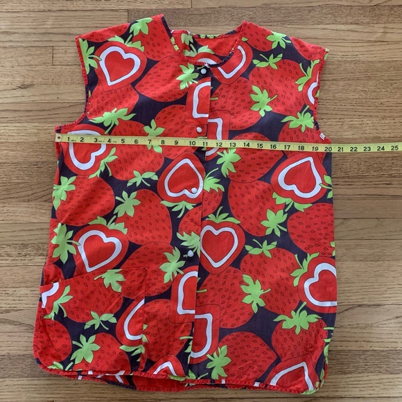 Vintage 1960s Strawberry & Heart Print Sleeveless Smock Top - M - Picture 3 of 11